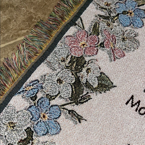 NWOT Forever Collectibles Baby Blanket with Blue and Pink Floral Design - Picture 4 of 8